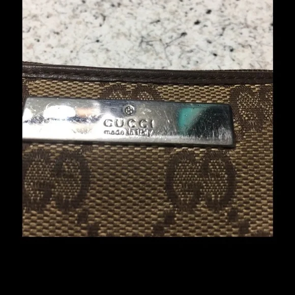 Vintage Authentic Gucci Wallet - Picture 2 of 8
